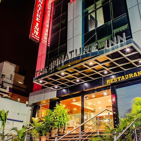 The Signature Inn Bangalore Exteriör bild