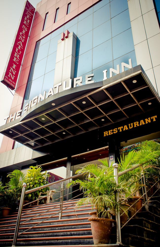 The Signature Inn Bangalore Exteriör bild