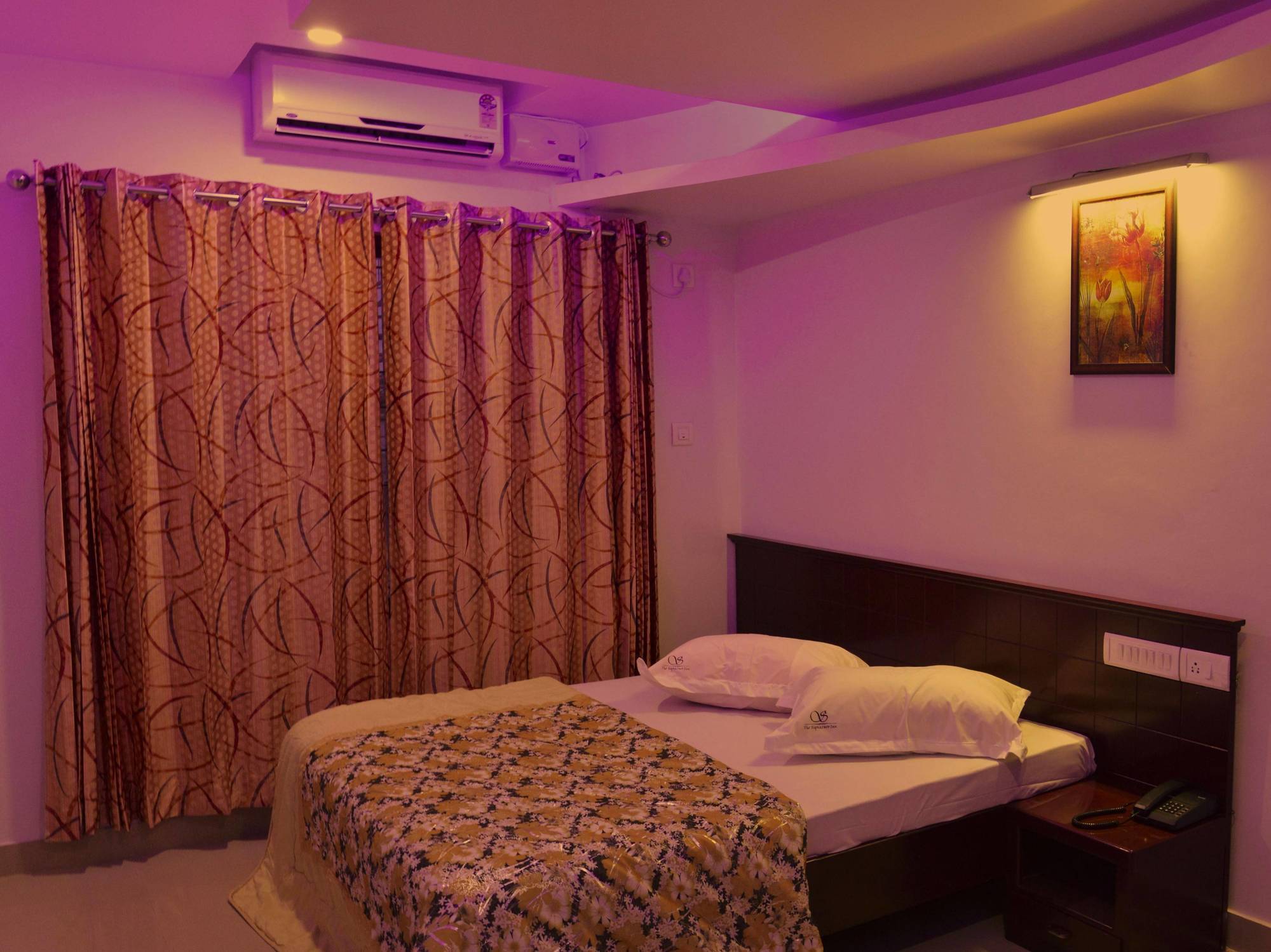The Signature Inn Bangalore Exteriör bild